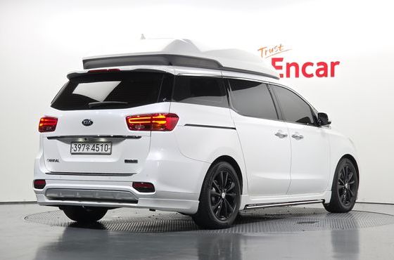 Kia Carnival Gasoline 9-Seater Hi-Limousine Noblesse Special — пробег 109 203 км — фото 2 из 5