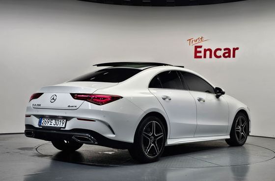 Mercedes-Benz CLA-Class CLA250 4MATIC — пробег 52 645 км — фото 2 из 5