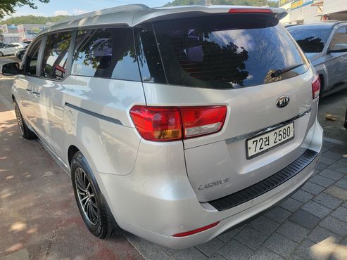 Kia Carnival 11-seater Luxury — пробег 100 014 км — фото 2 из 5