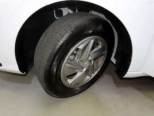 Hyundai AVANTE 1.6 Smart — пробег 4 172 км — фото 5 из 5
