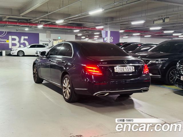Mercedes-Benz E-Class из Кореи Encar