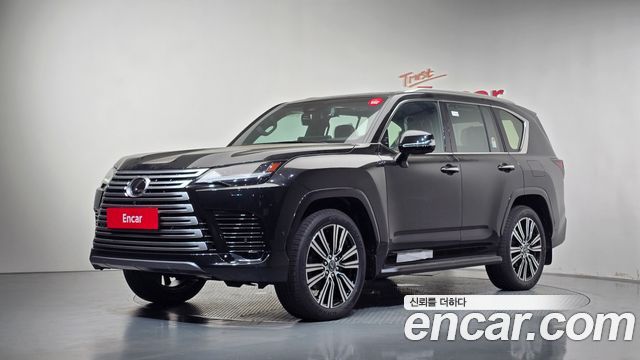 Lexus LX 700h Luxury — пробег 6 км — фото 1 из 5