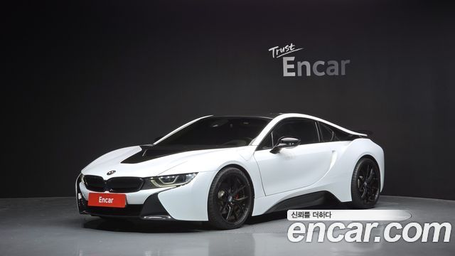 BMW i8 Coupe — пробег 52 111 км — фото 1 из 5