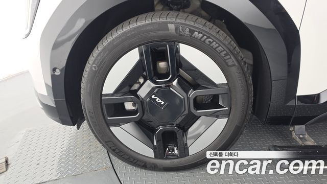 Kia EV9 Long Range 4WD Earth — пробег 46 167 км — фото 5 из 5