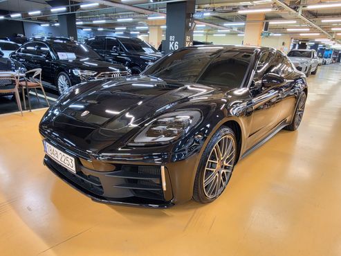 Porsche Panamera 2.9 AWD — пробег 23 000 км — фото 1 из 5