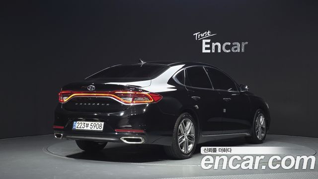 Hyundai Grandeur из Кореи Encar