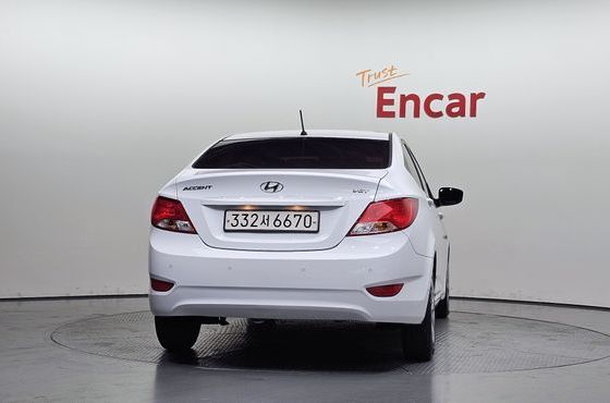 Hyundai Accent Diesel 1.6 VGT Smart — пробег 74 945 км — фото 4 из 5