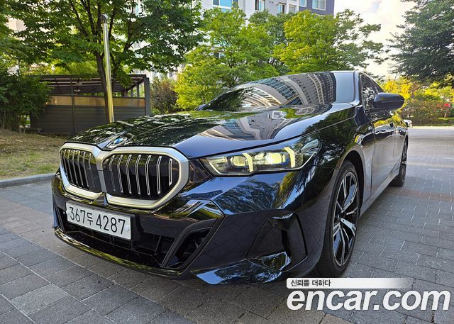 BMW 5-Series 530i xDrive M Sport — пробег 50 614 км — фото 2 из 5