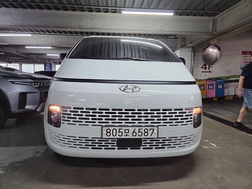 Hyundai Staria Cargo 3-Seater Smart — пробег 75 329 км — фото 3 из 5