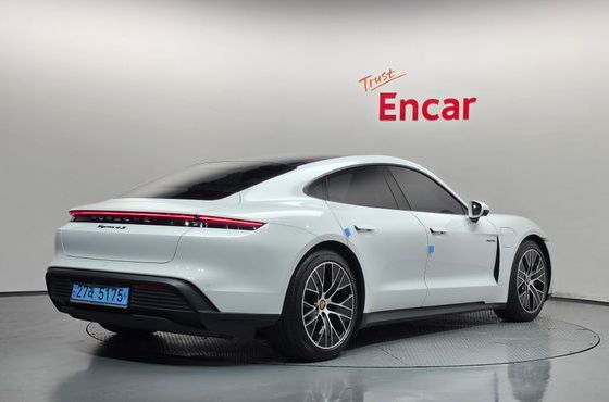 Porsche Taycan Base — пробег 40 834 км — фото 2 из 5