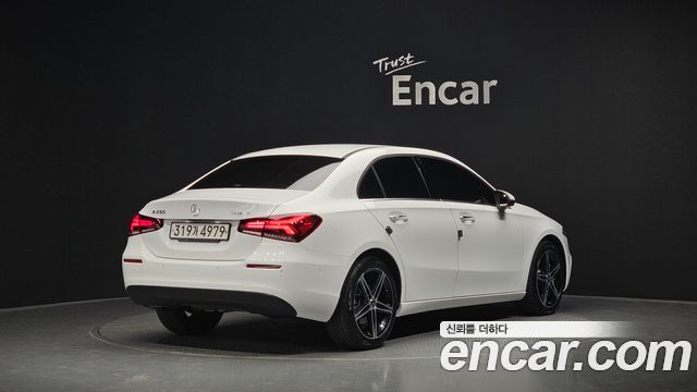 Mercedes-Benz A-Class A250 4MATIC Sedan — пробег 21 200 км — фото 2 из 5