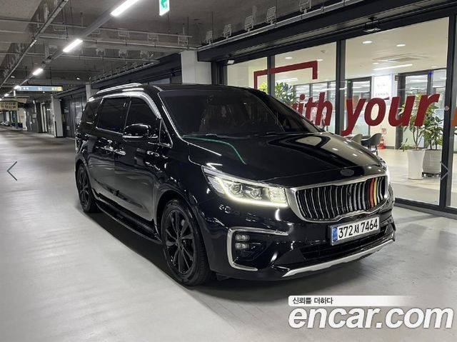Kia Carnival 9-Seater Noblesse — пробег 202 425 км — фото 2 из 5