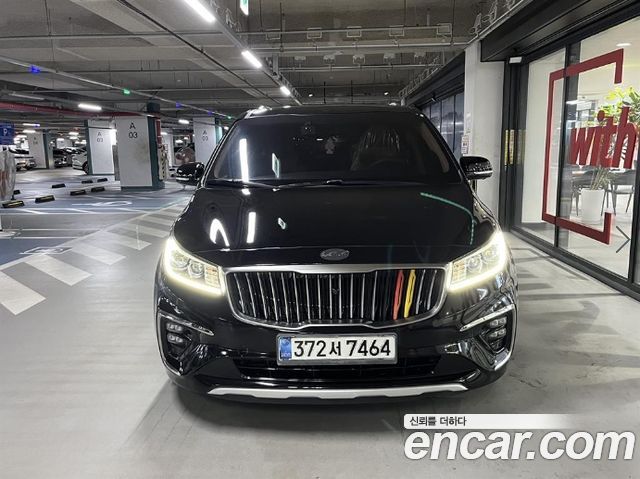 Kia Carnival 9-Seater Noblesse — пробег 202 425 км — фото 3 из 5