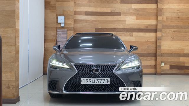Lexus LS 3.5 Luxury AWD — пробег 145 310 км — фото 3 из 5