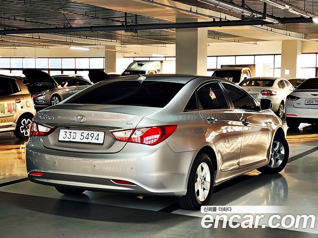 Hyundai Sonata LPI Smart — пробег 197 597 км — фото 4 из 5