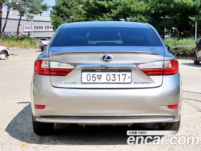 Lexus ES Supreme XV60 — пробег 127 622 км — фото 4 из 5