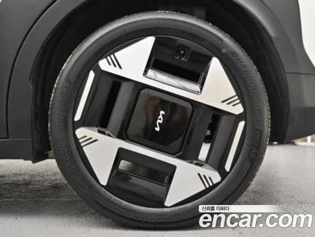 Kia EV3 Long Range 2WD Earth — пробег 36 000 км — фото 5 из 5