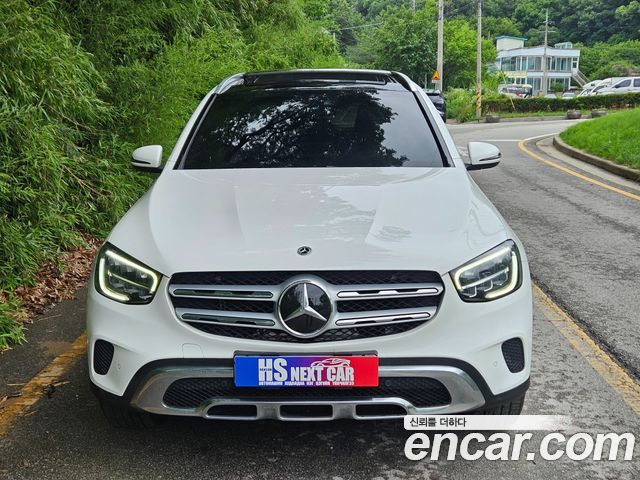 Mercedes-Benz GLC-Class GLC300e 4MATIC — пробег 105 500 км — фото 2 из 5