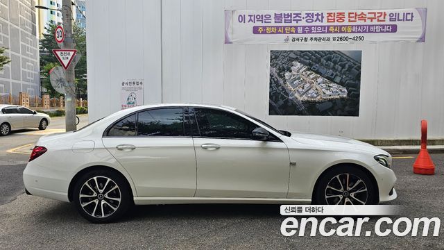 Mercedes-Benz E-Class из Кореи Encar