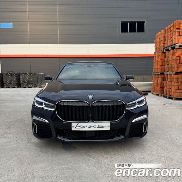 BMW 7-Series 740Li xDrive M Sport Package — пробег 132 000 км — фото 1 из 5
