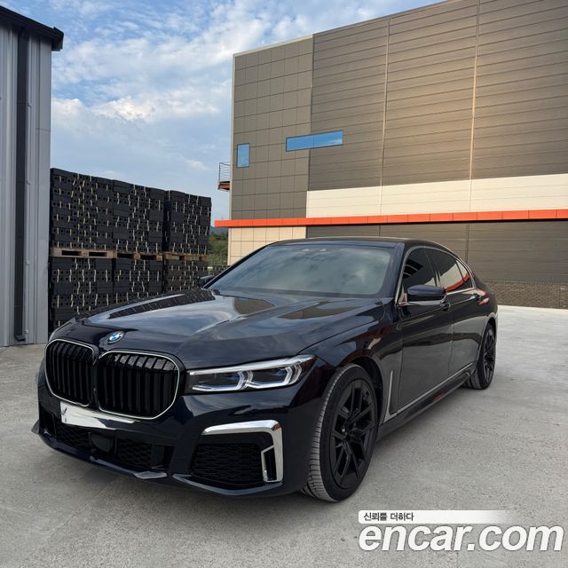 BMW 7-Series 740Li xDrive M Sport Package — пробег 132 000 км — фото 3 из 5