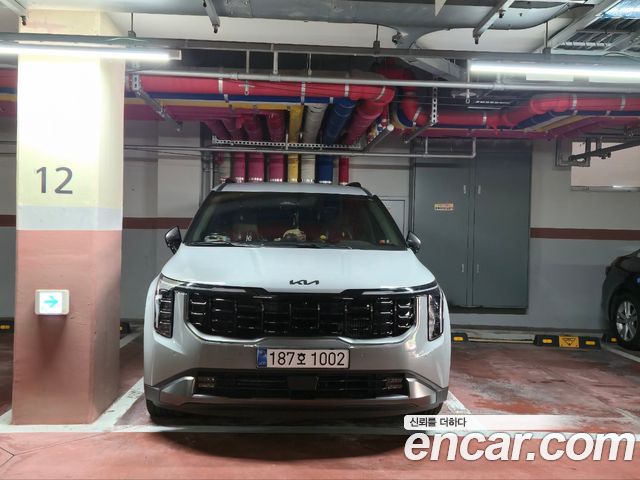 Kia Carnival HEV 7-Seater X Line — пробег 9 000 км — фото 3 из 5