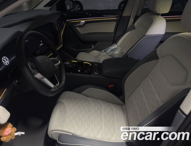 Volkswagen Touareg 3.0 TDI Prestige — пробег 8 500 км — фото 2 из 5