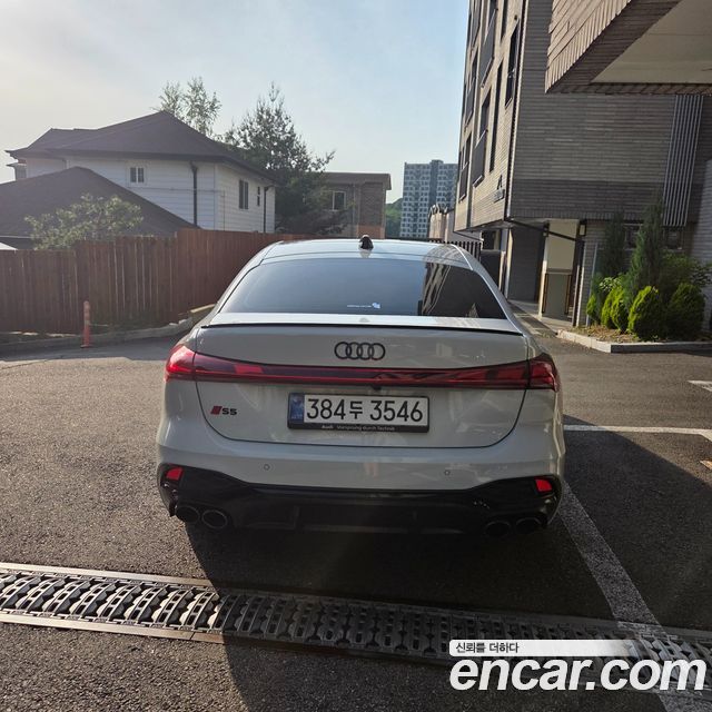 Audi S5 3.0 TFSI Quattro — пробег 15 000 км — фото 4 из 5