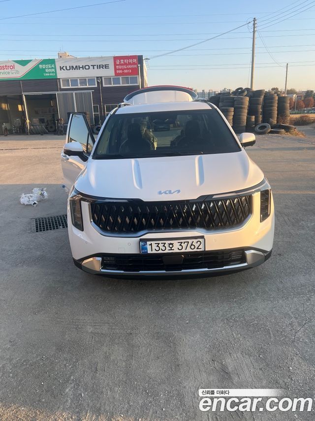 Kia Carnival HEV 9seater Signature — пробег 1 035 км — фото 1 из 5