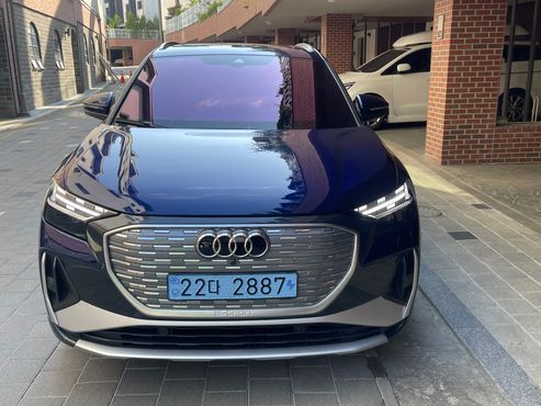 Audi Q4 e-tron 40 Premium — пробег 18 500 км — фото 1 из 5