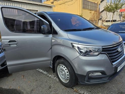 Hyundai Starex Van 3-Seater Style — пробег 105 642 км — фото 1 из 4