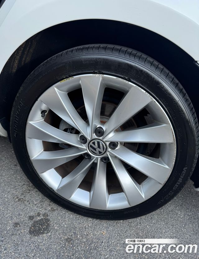 Volkswagen CC 2.0 TDI BlueMotion — пробег 175 км — фото 5 из 5