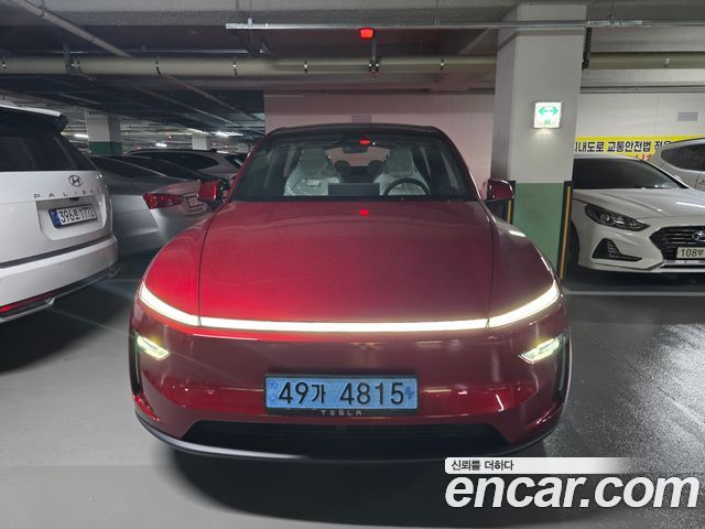 Tesla Model Y L Long Range AWD — пробег 30 км — фото 1 из 5