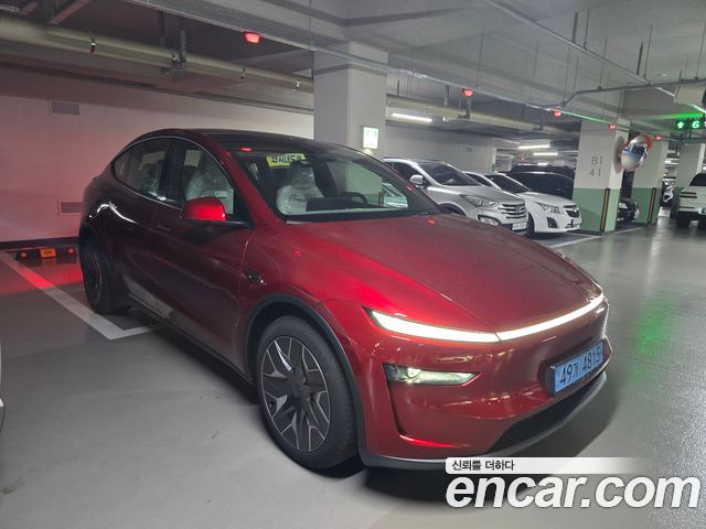 Tesla Model Y L Long Range AWD — пробег 30 км — фото 2 из 5