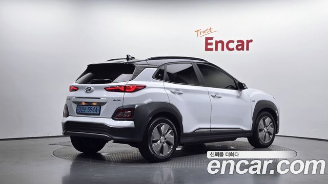 Hyundai Kona из Кореи Encar