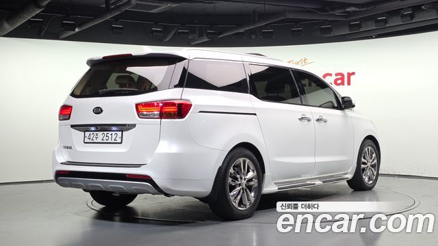 Kia Carnival из Кореи Encar