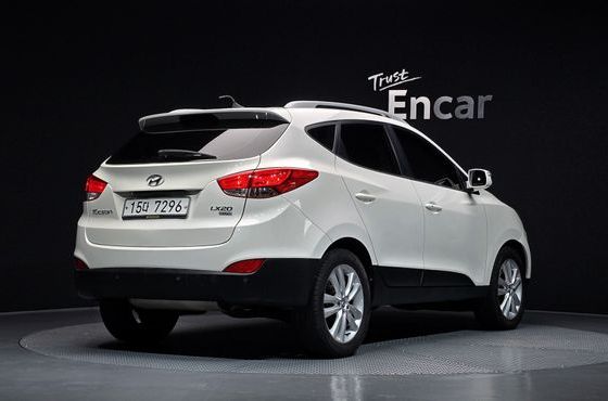 Hyundai Tucson Diesel 2WD LX20 Luxury — пробег 188 628 км — фото 2 из 5