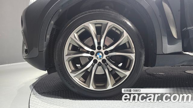 BMW X6 xDrive 40d — пробег 174 355 км — фото 5 из 5