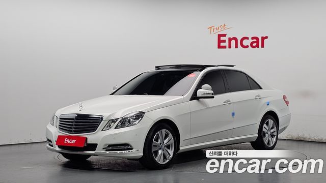 Mercedes-Benz E-Class E300 Elegance — пробег 56 819 км — фото 1 из 5