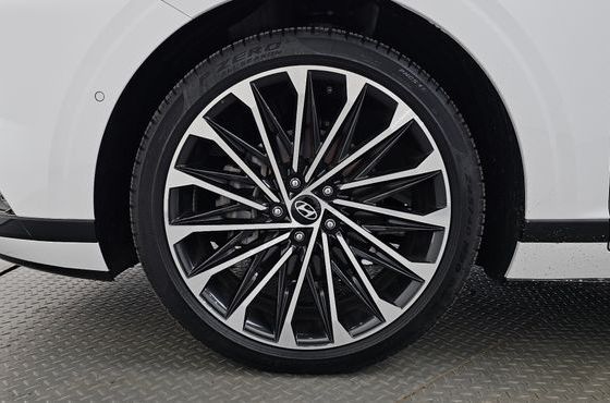 Hyundai Grandeur 2,5 Gasoline 2WD Calligraphy — пробег 7 230 км — фото 5 из 5