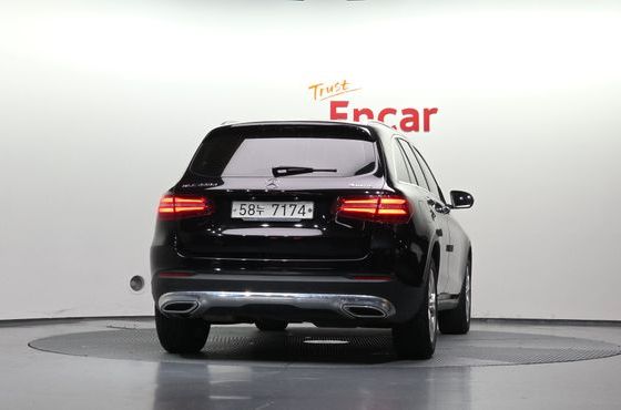 Mercedes-Benz GLC-Class GLC220 d 4MATIC — пробег 56 184 км — фото 4 из 5