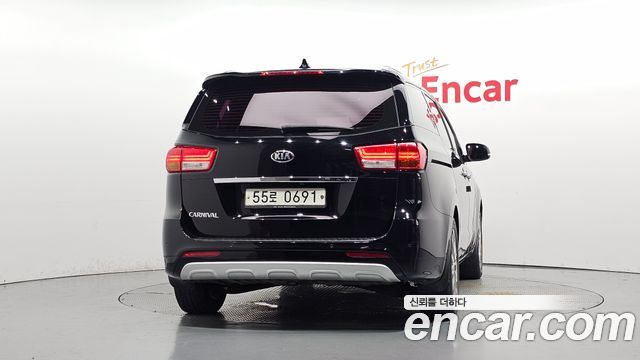 Kia Carnival из Кореи Encar