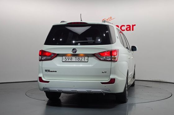 Ssangyong KORANDO 4WD GT 9-seater — пробег 143 894 км — фото 4 из 5