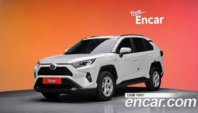 Toyota RAV4 2.5 2WD Hybrid — пробег 46 818 км — фото 1 из 5