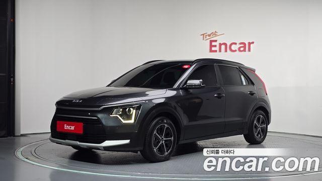 Kia Niro Prestige — пробег 53 248 км — фото 1 из 5