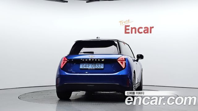 Mini Cooper SE Favoured — пробег 5 895 км — фото 4 из 5