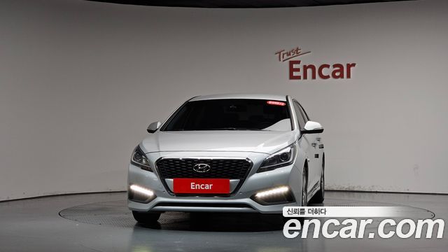 Hyundai Sonata 2.0 HEV Premium — пробег 173 786 км — фото 3 из 5