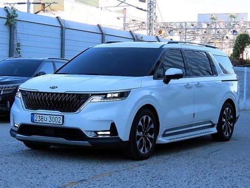 Kia Carnival Diesel 9-Seater Signature — пробег 104 978 км — фото 2 из 5