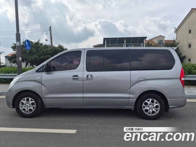 Hyundai Starex 12-Seater Wagon CVX Premium — пробег 194 000 км — фото 2 из 5