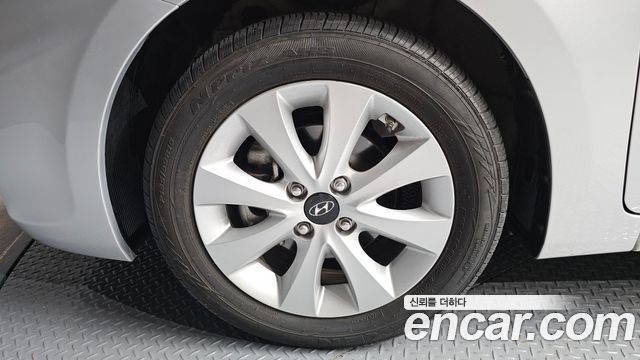 Hyundai Accent из Кореи Encar